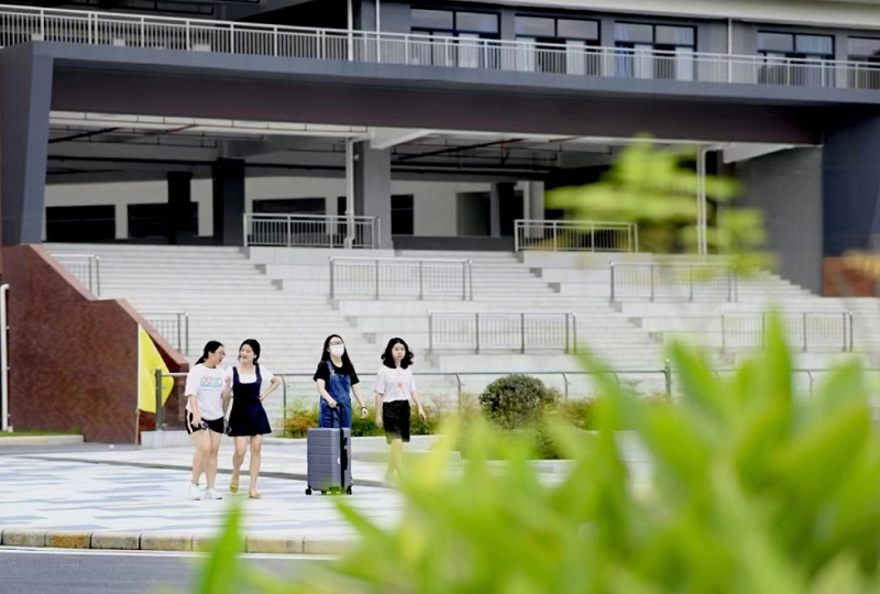 广州应用科技学院新学期正式上课！